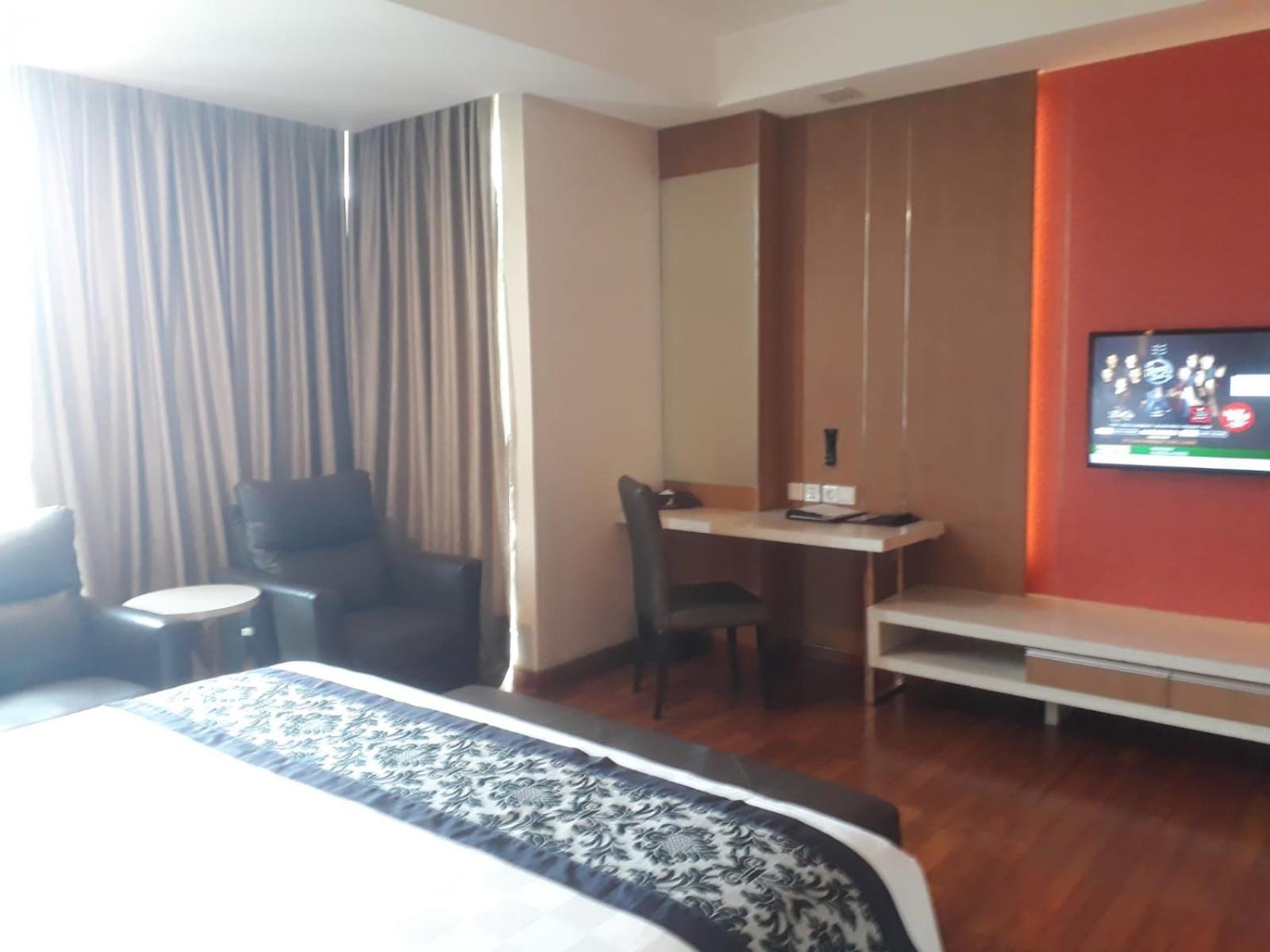Nagoya Hill Hotel Batam Ngoại thất bức ảnh