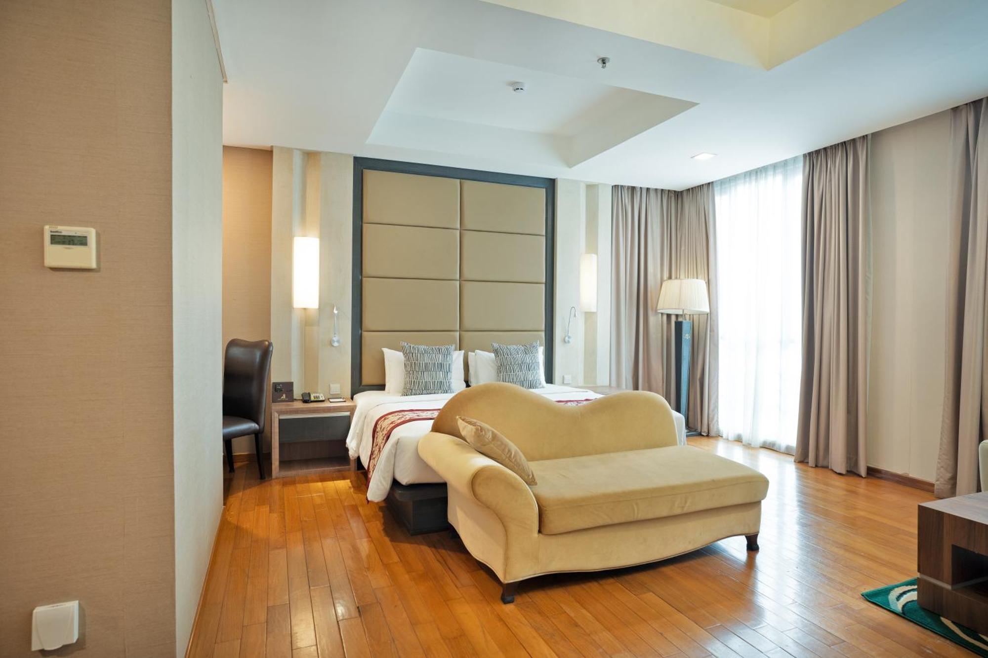 Nagoya Hill Hotel Batam Ngoại thất bức ảnh