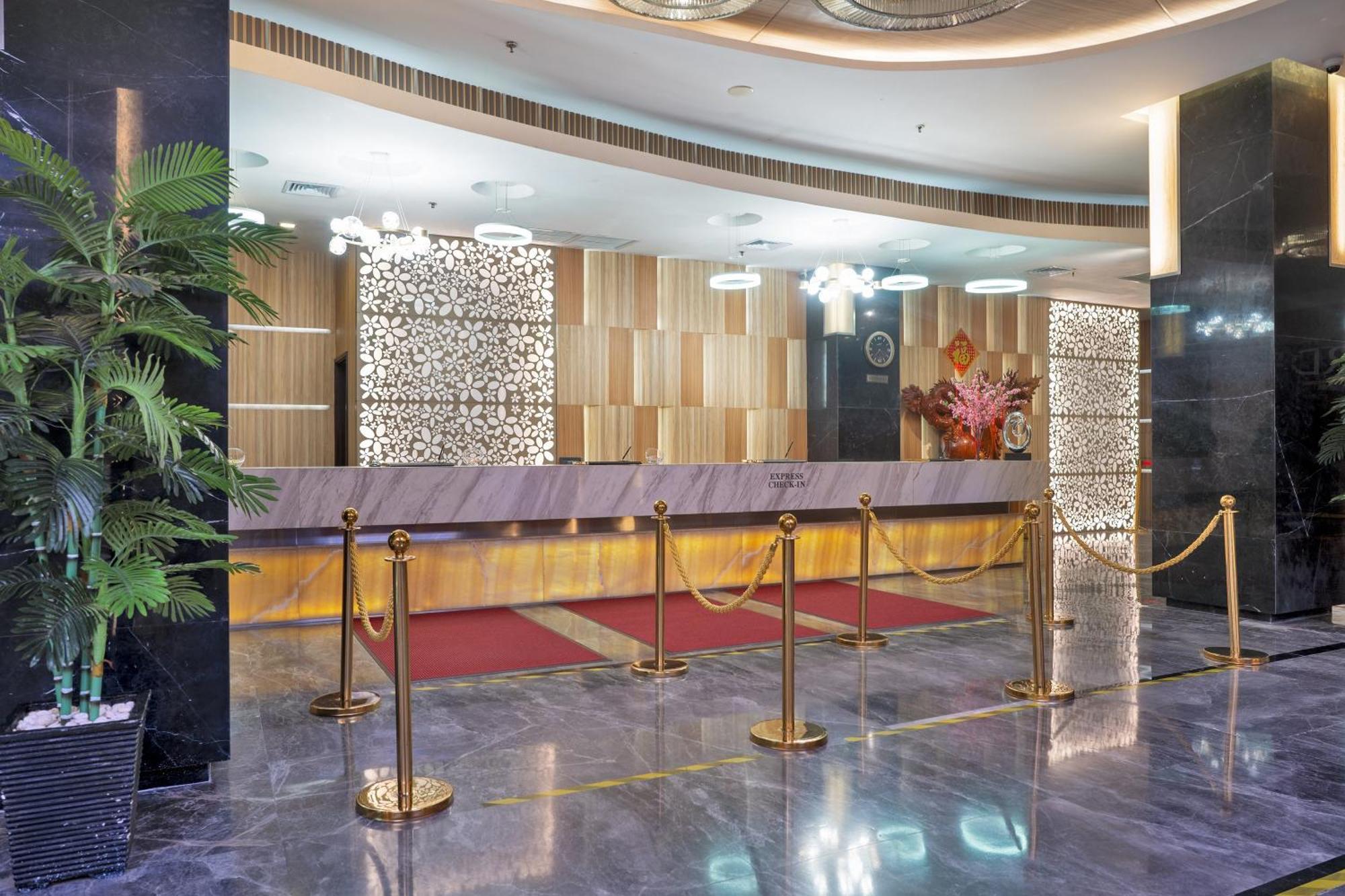 Nagoya Hill Hotel Batam Ngoại thất bức ảnh