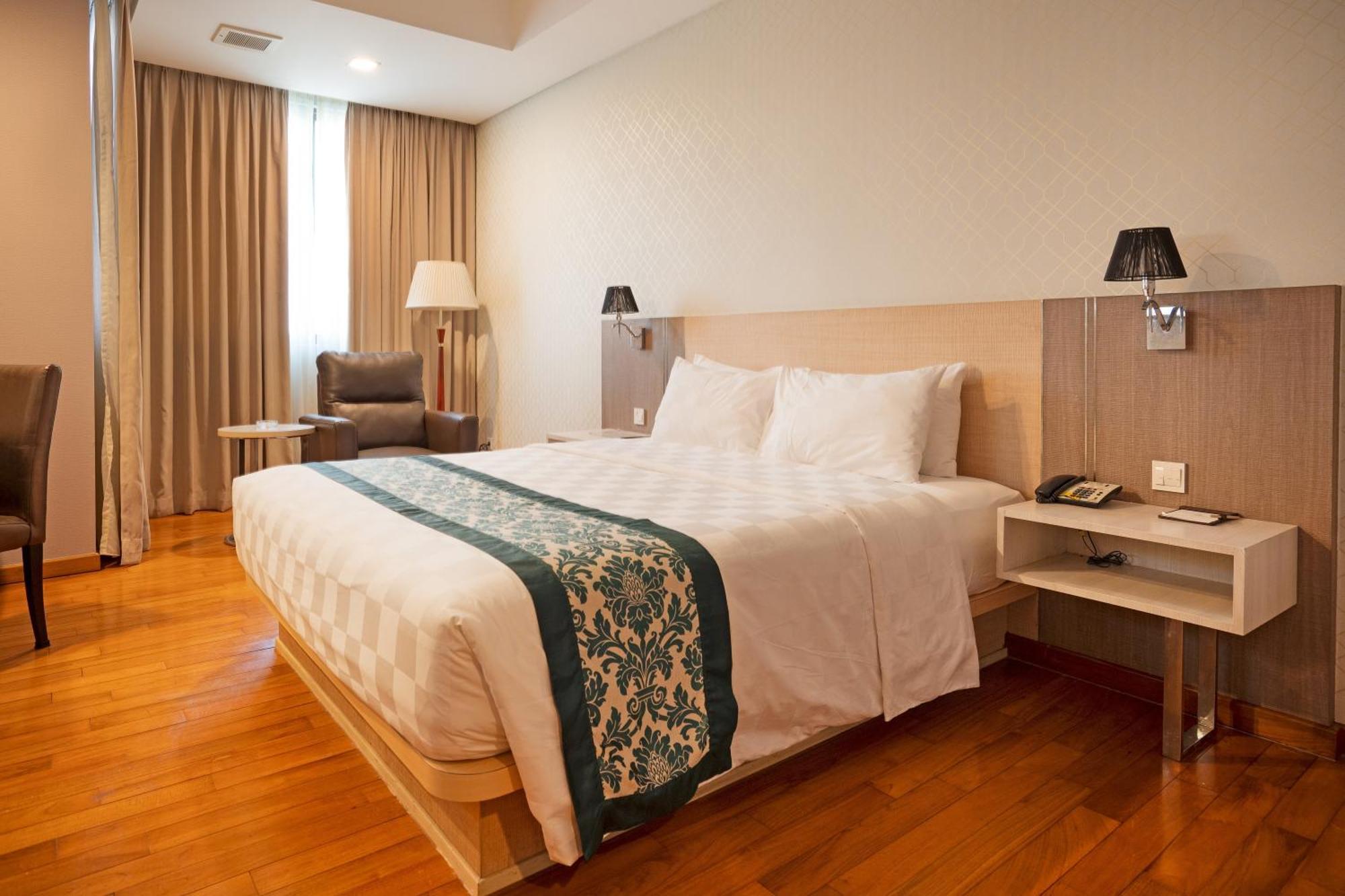 Nagoya Hill Hotel Batam Ngoại thất bức ảnh