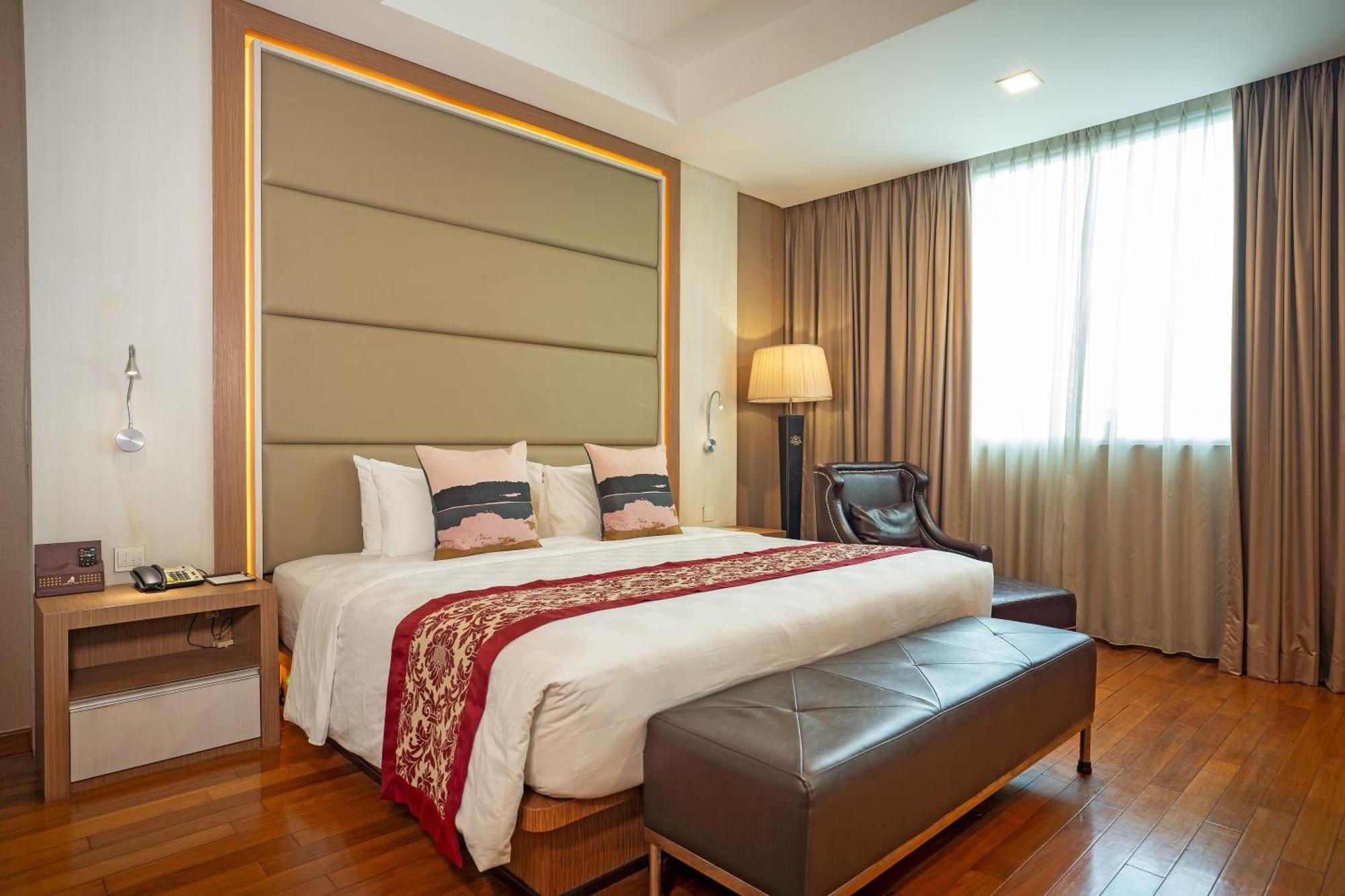 Nagoya Hill Hotel Batam Ngoại thất bức ảnh