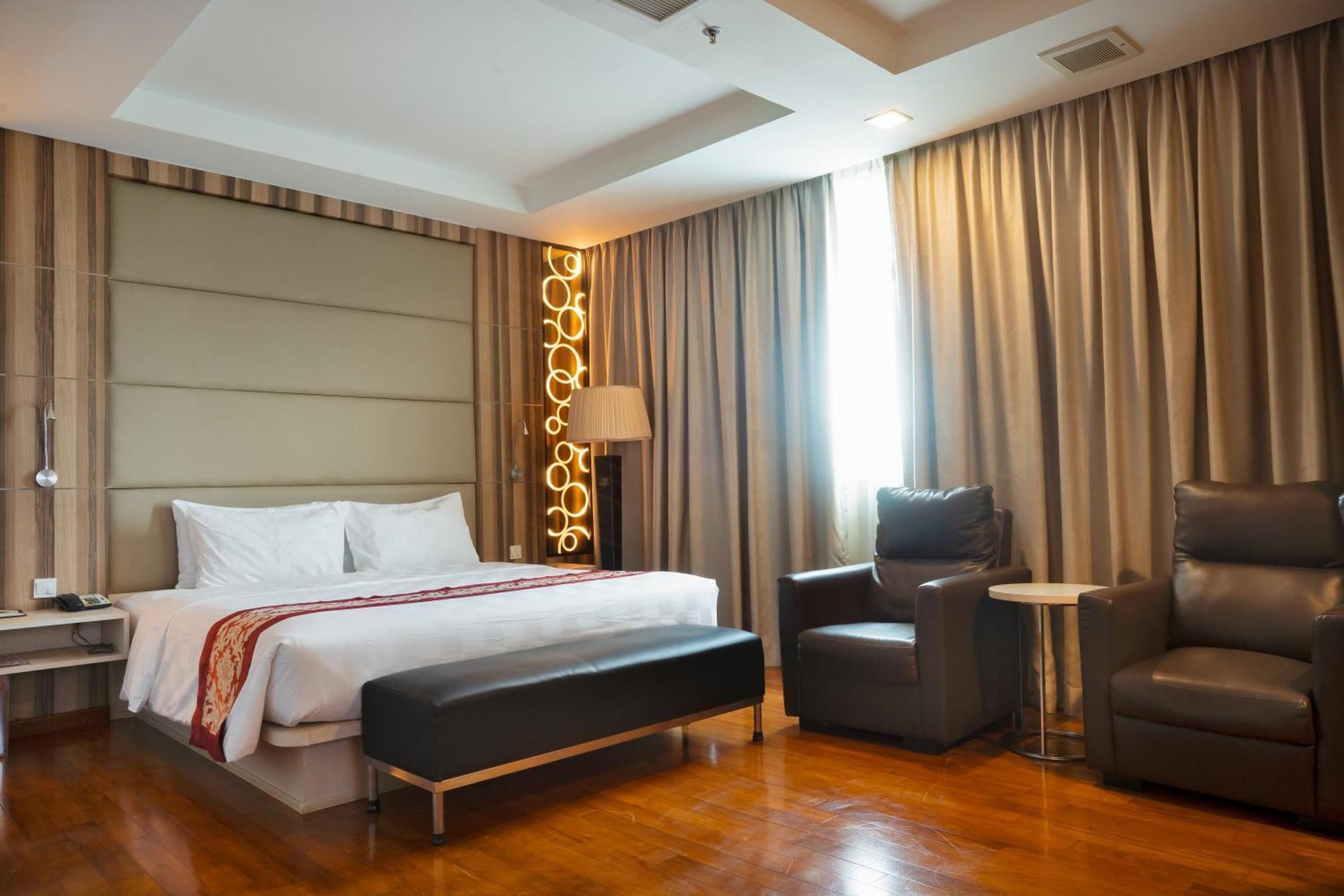 Nagoya Hill Hotel Batam Ngoại thất bức ảnh