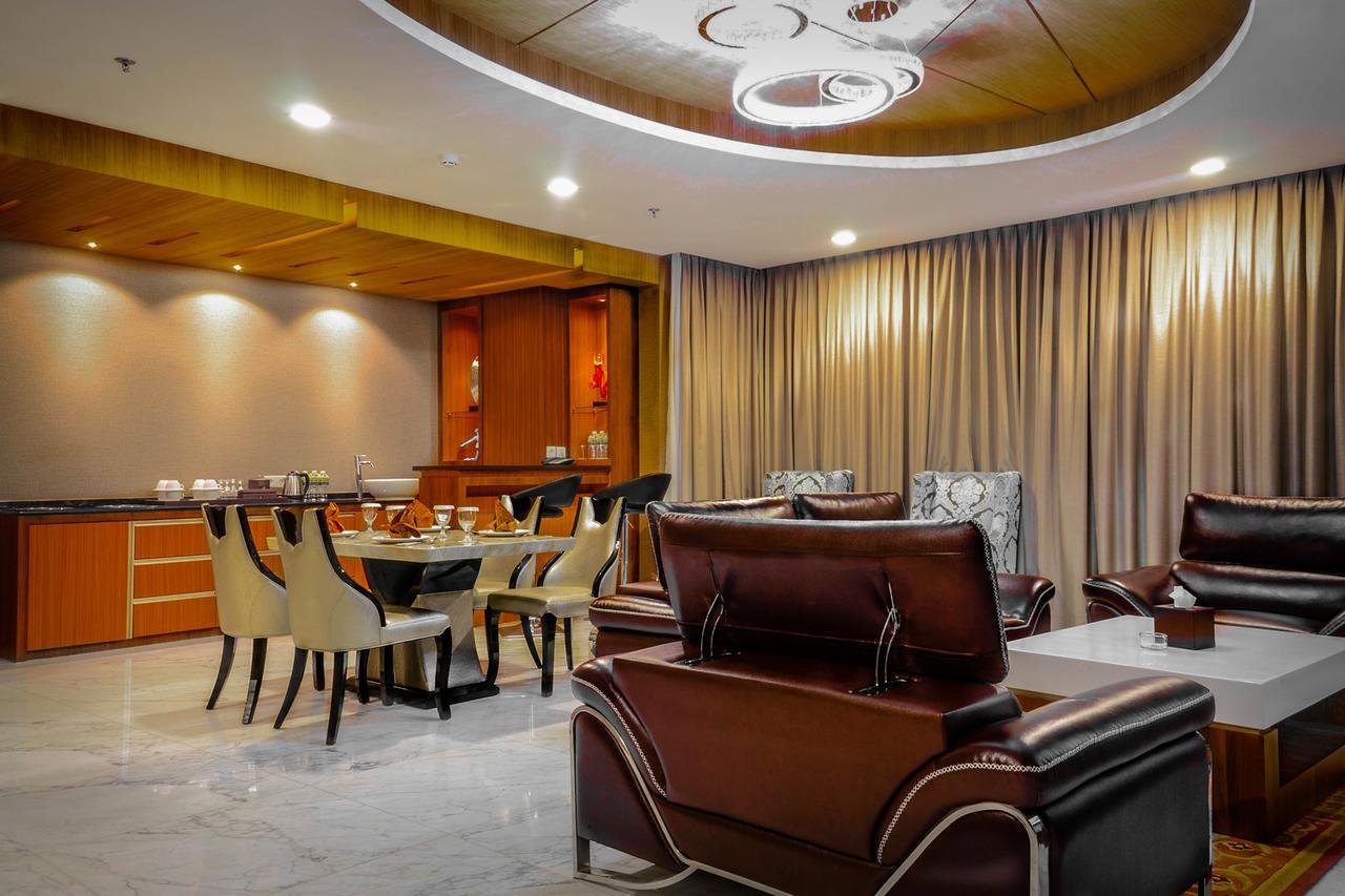Nagoya Hill Hotel Batam Ngoại thất bức ảnh